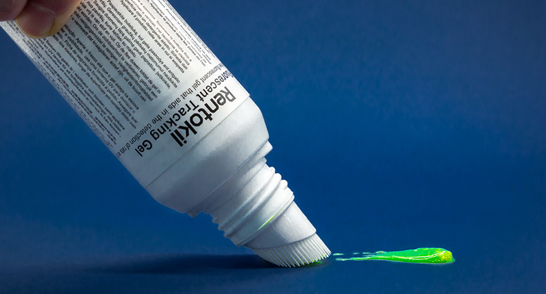 Florescent tracking gel